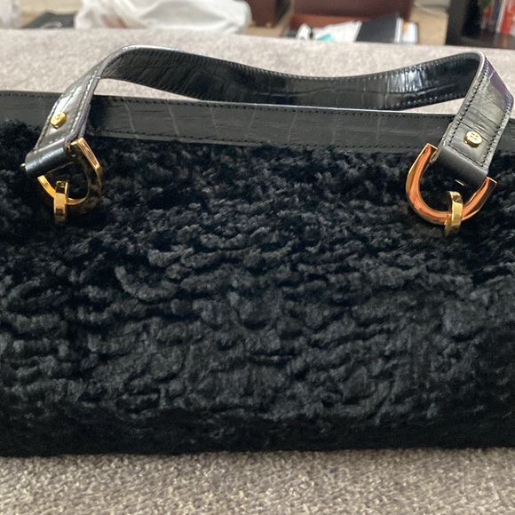 Authentic vintage Kate Spade. Never used. Original packing however no dust bag. - Picture 3 of 4